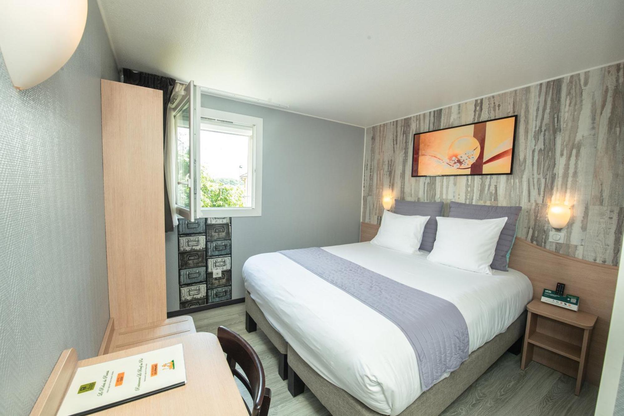 Logis Hotel - Le Relais Du Parisis Villeparisis Exteriör bild